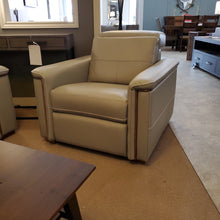 Load image into Gallery viewer, Melbourne Reclining Chair by Jaymar